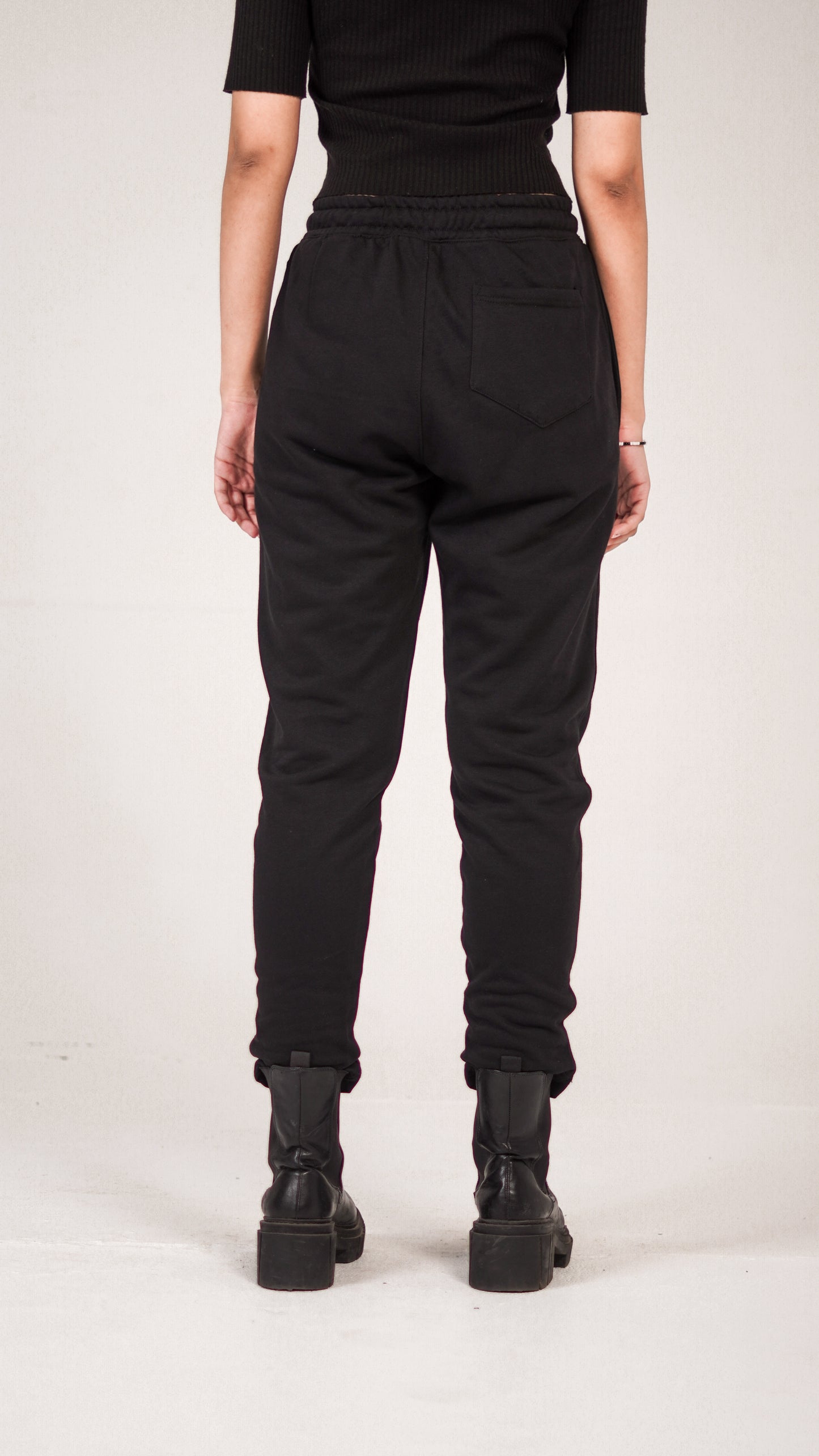 "CULT CREW" Totally Black - Straight Pants